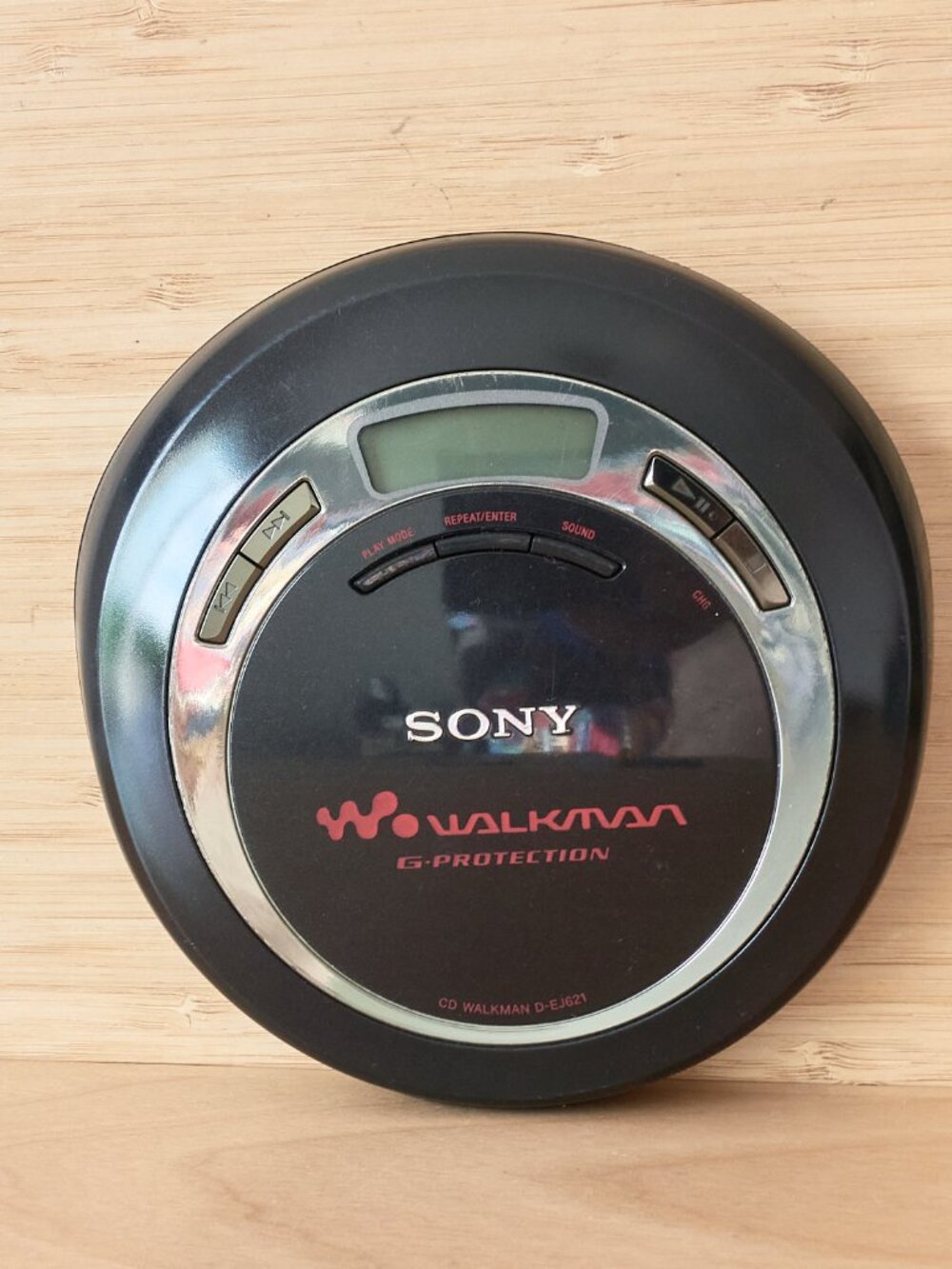 Sony D-EJ621 CD Walkman Portable CD Player G-Protection Personal Discman